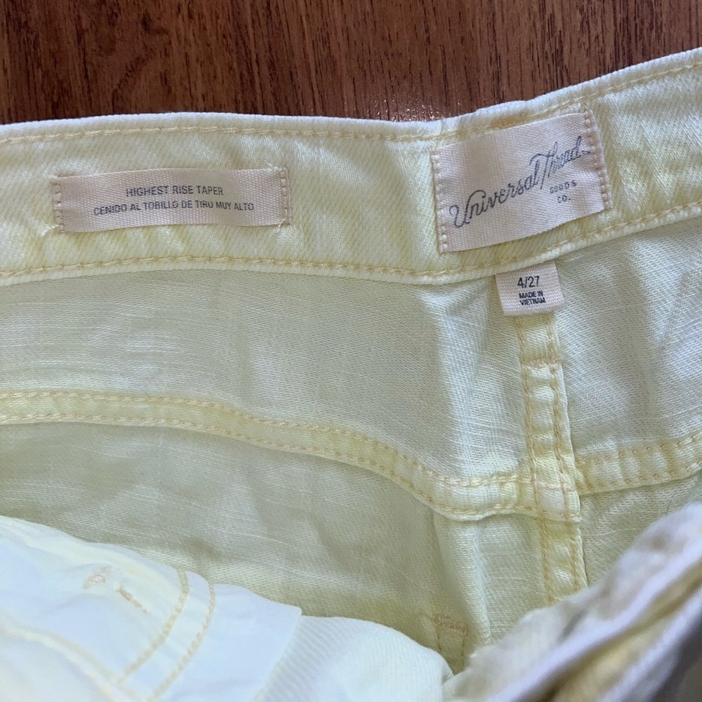 Yellow Universal Thread Jeans - Picture 3 of 4